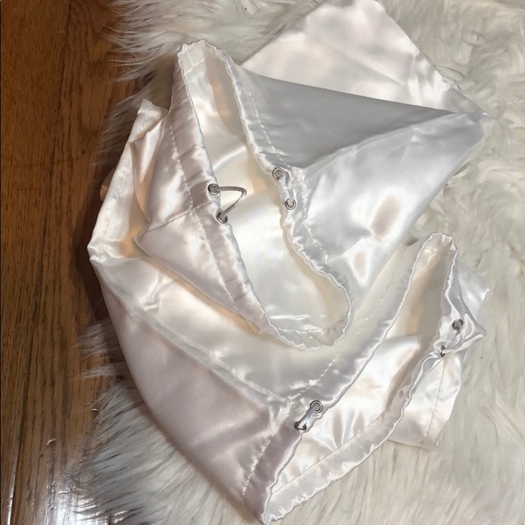 100% Auth A Pair of Roger Vivier DUST BAG (BRAND NEW) - Picture 5 of 14